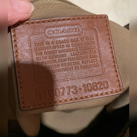 COACH SIGNATURE SHOULDER HOBO HANDBAG  #10620 - Picture 8 of 10